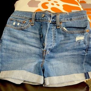 Levi’s Wedgie high waisted shorts